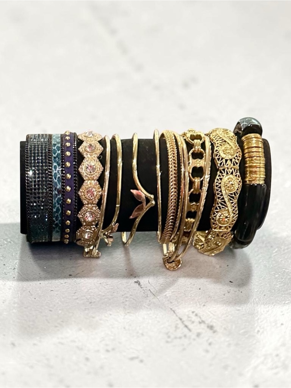 Signature Faith Boho Black Gold Bangle Bracelet Stack Set Mixed Media Rhinestone - Picture 2 of 4